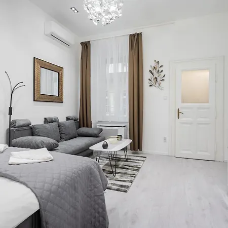 Stellar Dwell Budapeszt