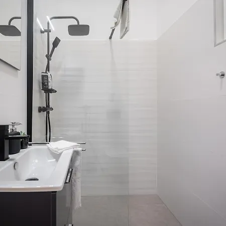 Apartment Stellar Dwell