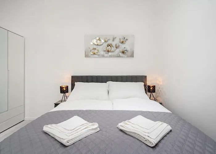 Stellar Dwell Apartment Budapest