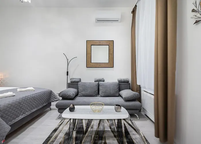 Stellar Dwell Budapest